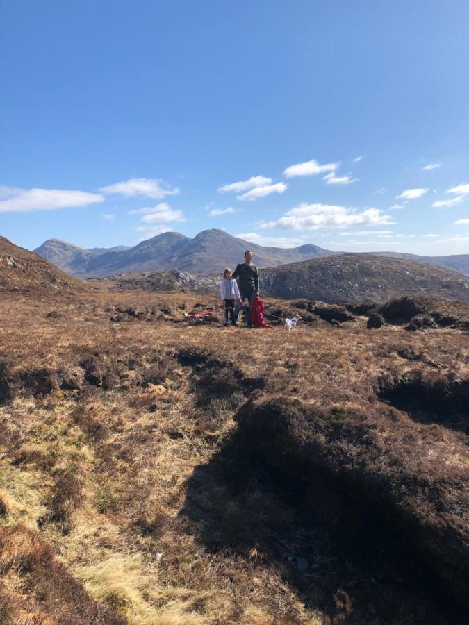 Letterfrack Farm Lodge House In Letterfrack Village Connemara Экстерьер фото