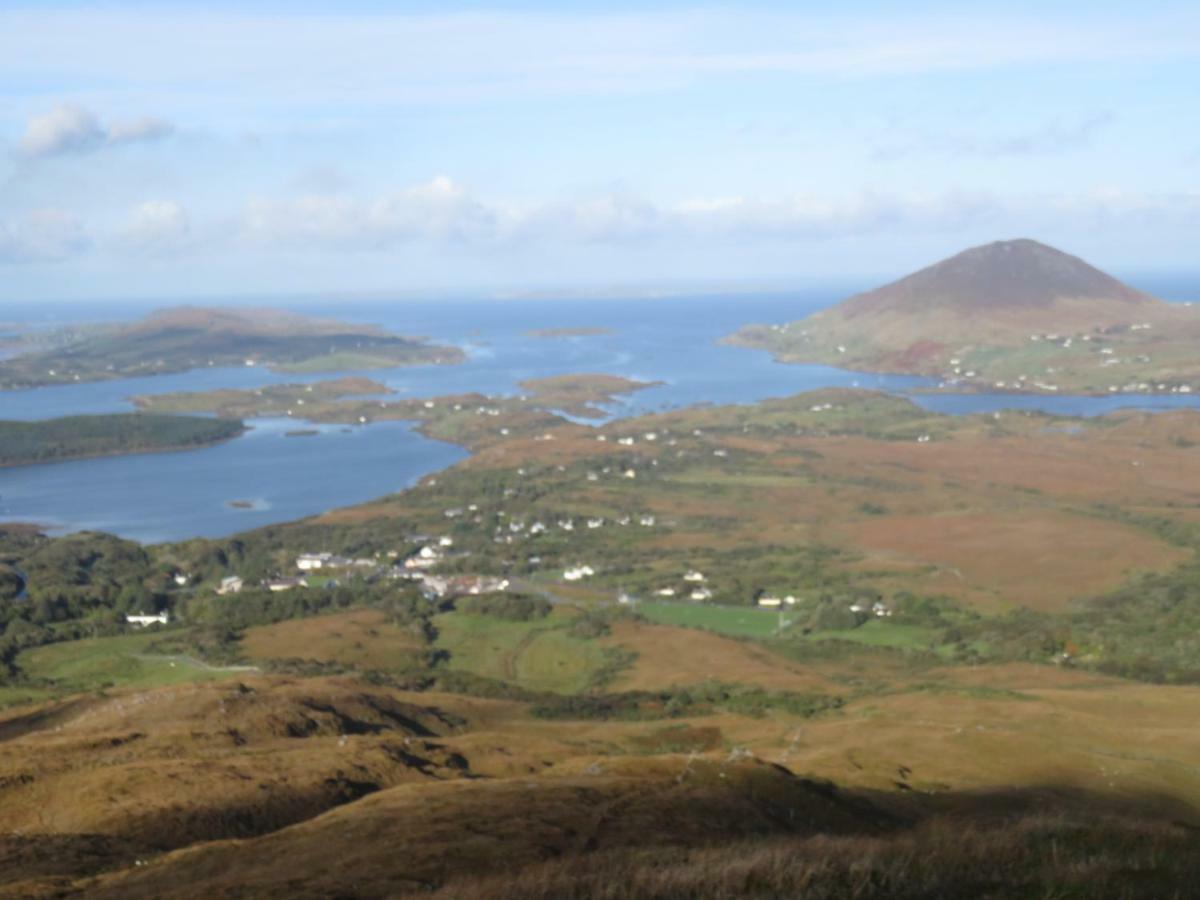 Letterfrack Farm Lodge House In Letterfrack Village Connemara Экстерьер фото